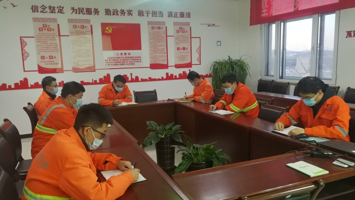 承德分公司大滩养护班组：迅速传达承德分公司2023年度全面从严治党暨党风廉政建设和反腐败工作会议精神——宋世博