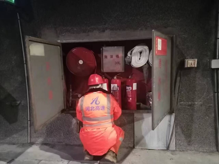 e7b69bdfb3ac4d5d3c0f8a0fbc7d2cf