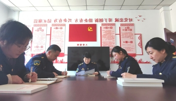 承德分公司围场南收费站党支部书记讲廉洁党课