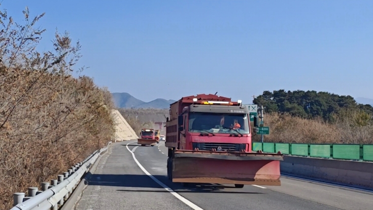 承德分公司组织开展2025年联合除雪保畅应急演练